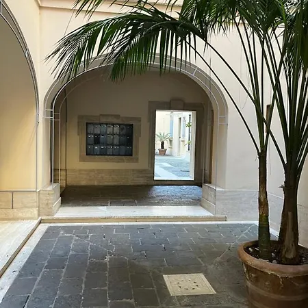 Shabby Studio- Ai Fori Imperiali * Řím