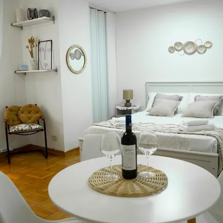 Apartment Shabby Studio- Ai Fori Imperiali *